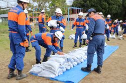 積み土のう工法