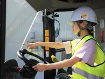 機械メーカー体験の様子3