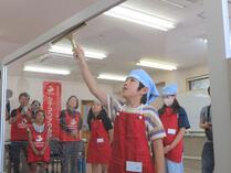 ビルメンテナンス体験の様子3